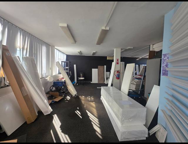 4,656M² WAREHOUSE TO LET IN ALRODE